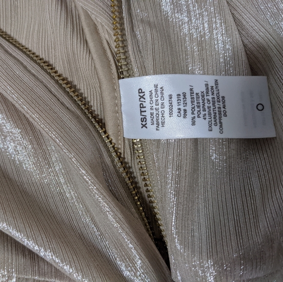 Jackets - Picture 2 of 4